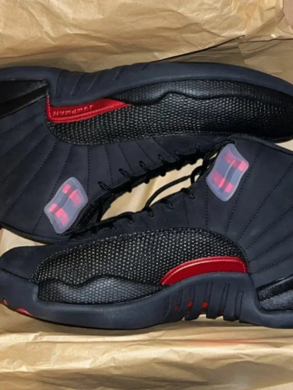 JORDAN RETRO 12 “BLOODLINE”